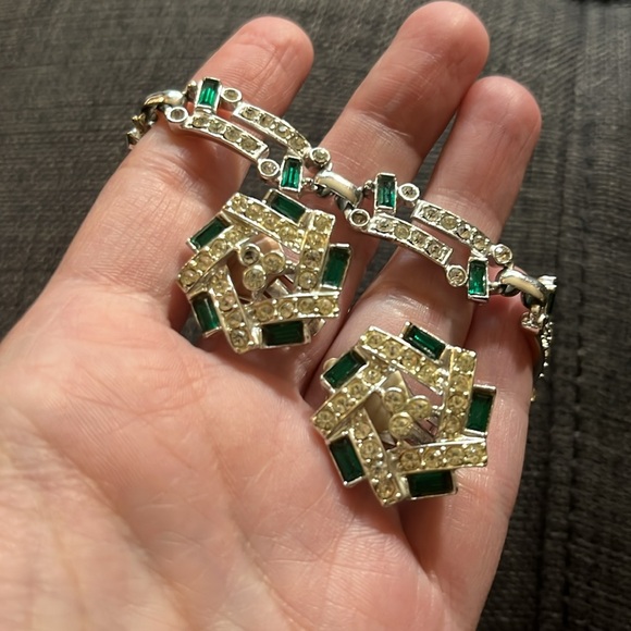 Vintage Sarah Coventry Emerald Ice Bracelet & Earrings Jewelry Set - Picture 16 of 16